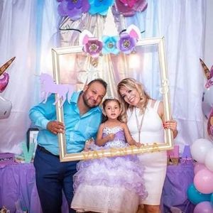 Meet your Posher, Nelly